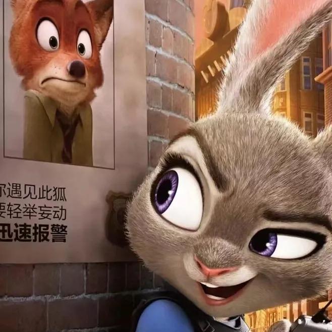 薇薇不笑也倾城