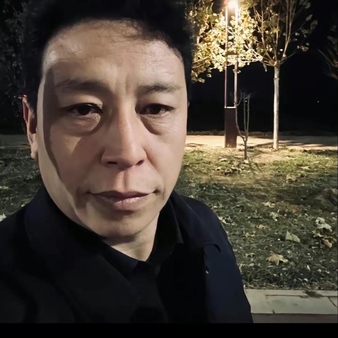 我叫白硕大王