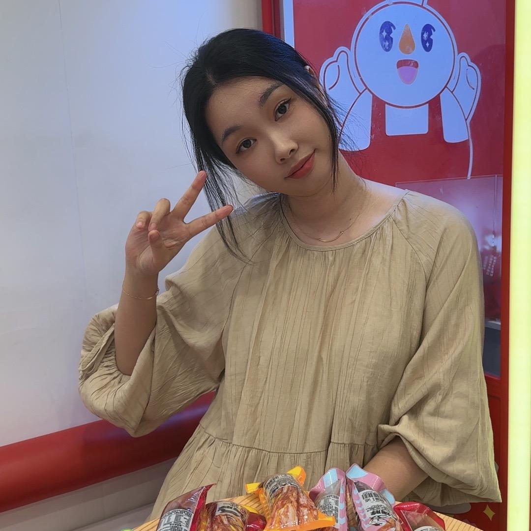 后生来了（颜颜）