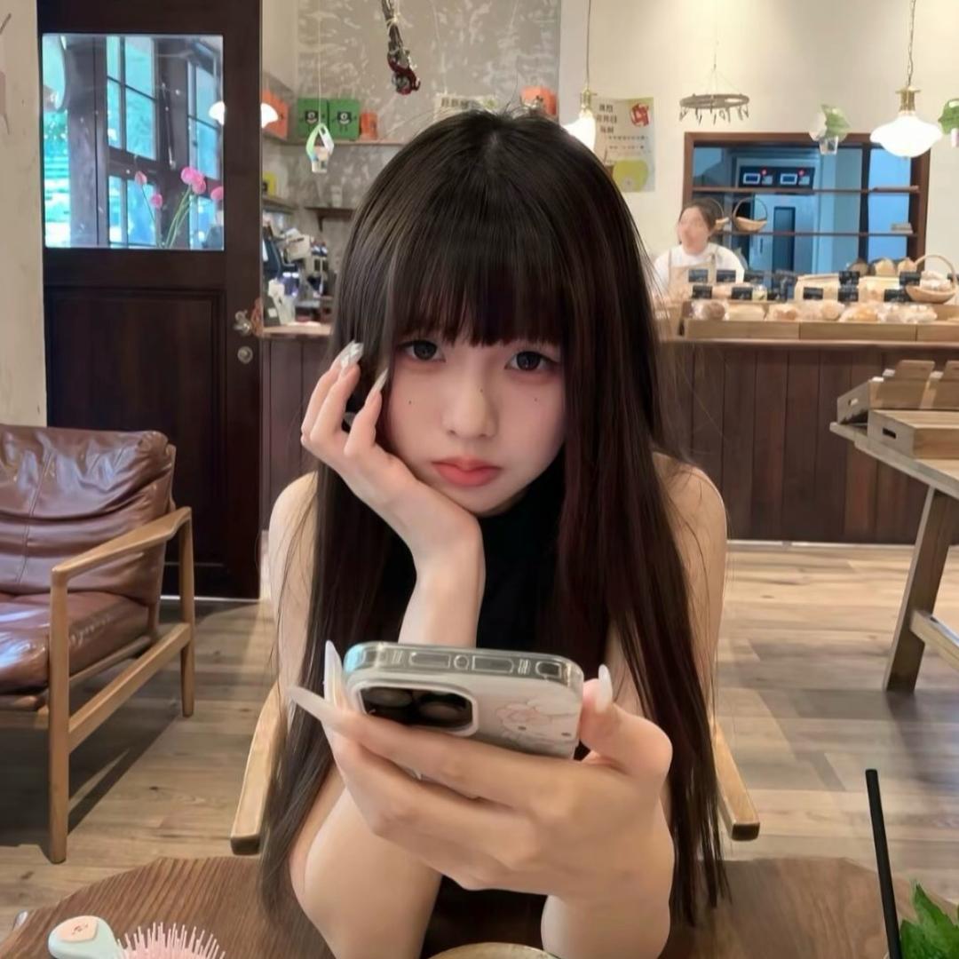蟹黄堡^.