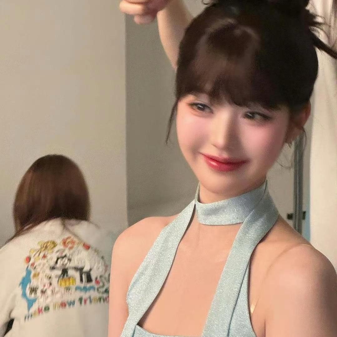 evie