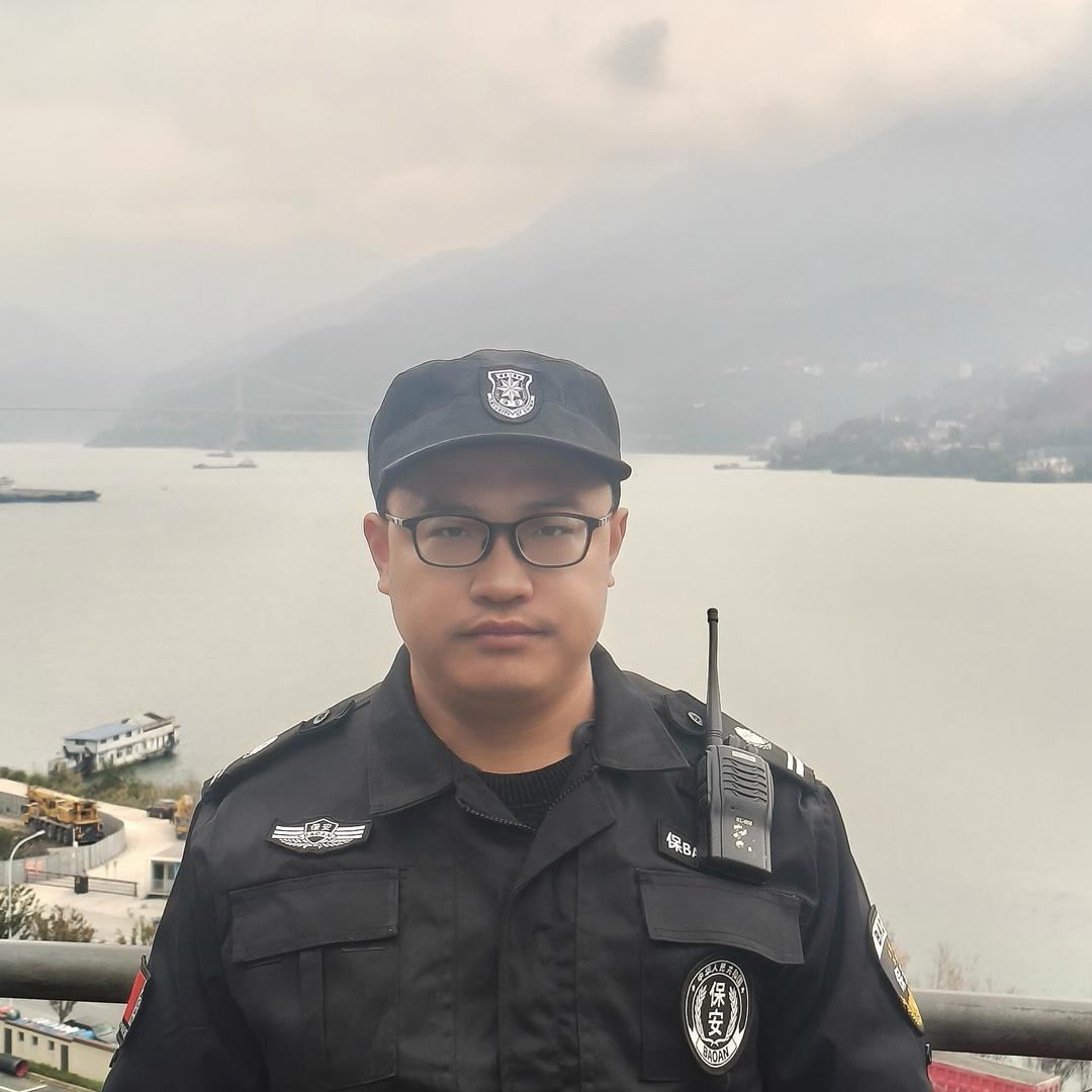 双胞胎二手车（旭歌大舞台安保）