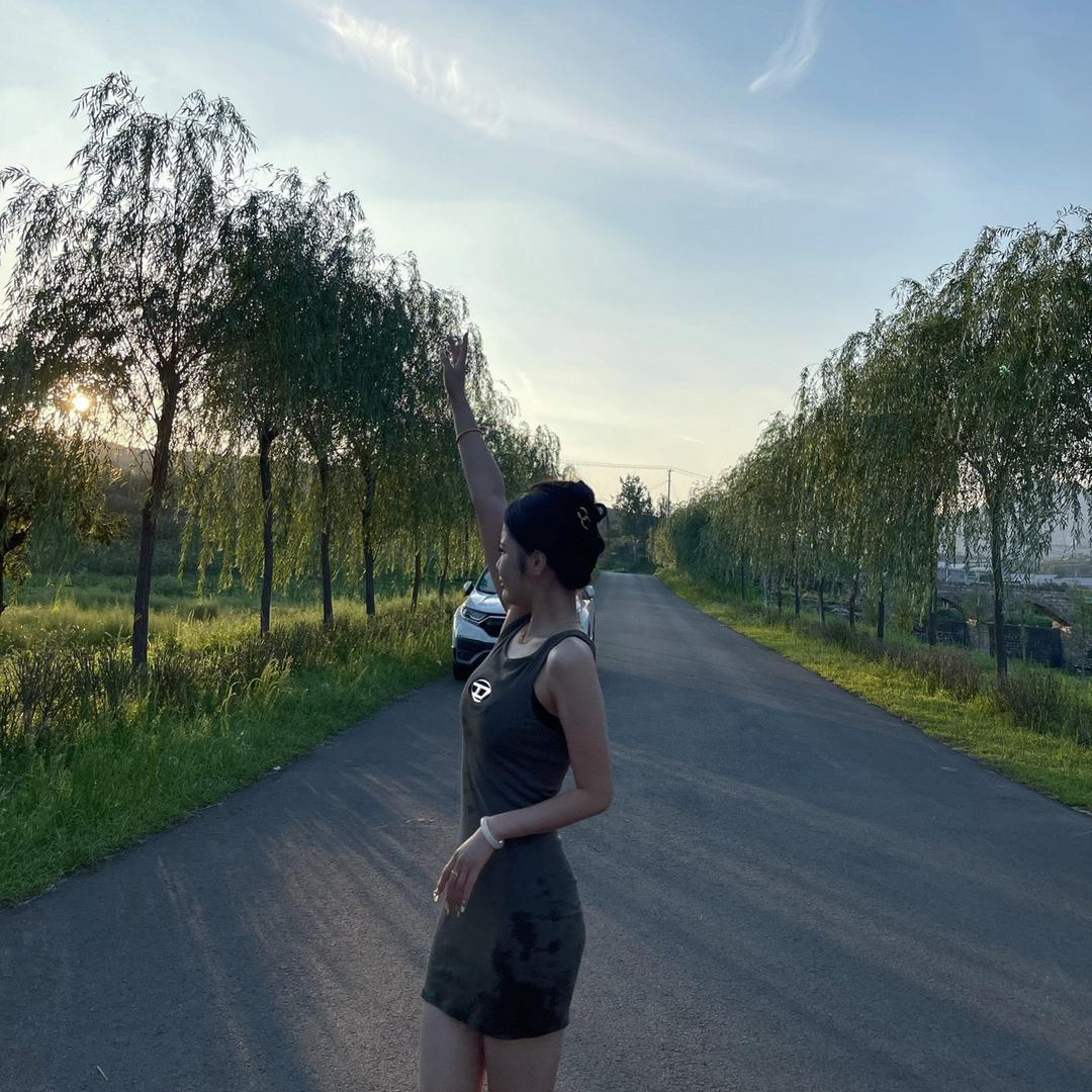 August 八月女装👗集合店🖤