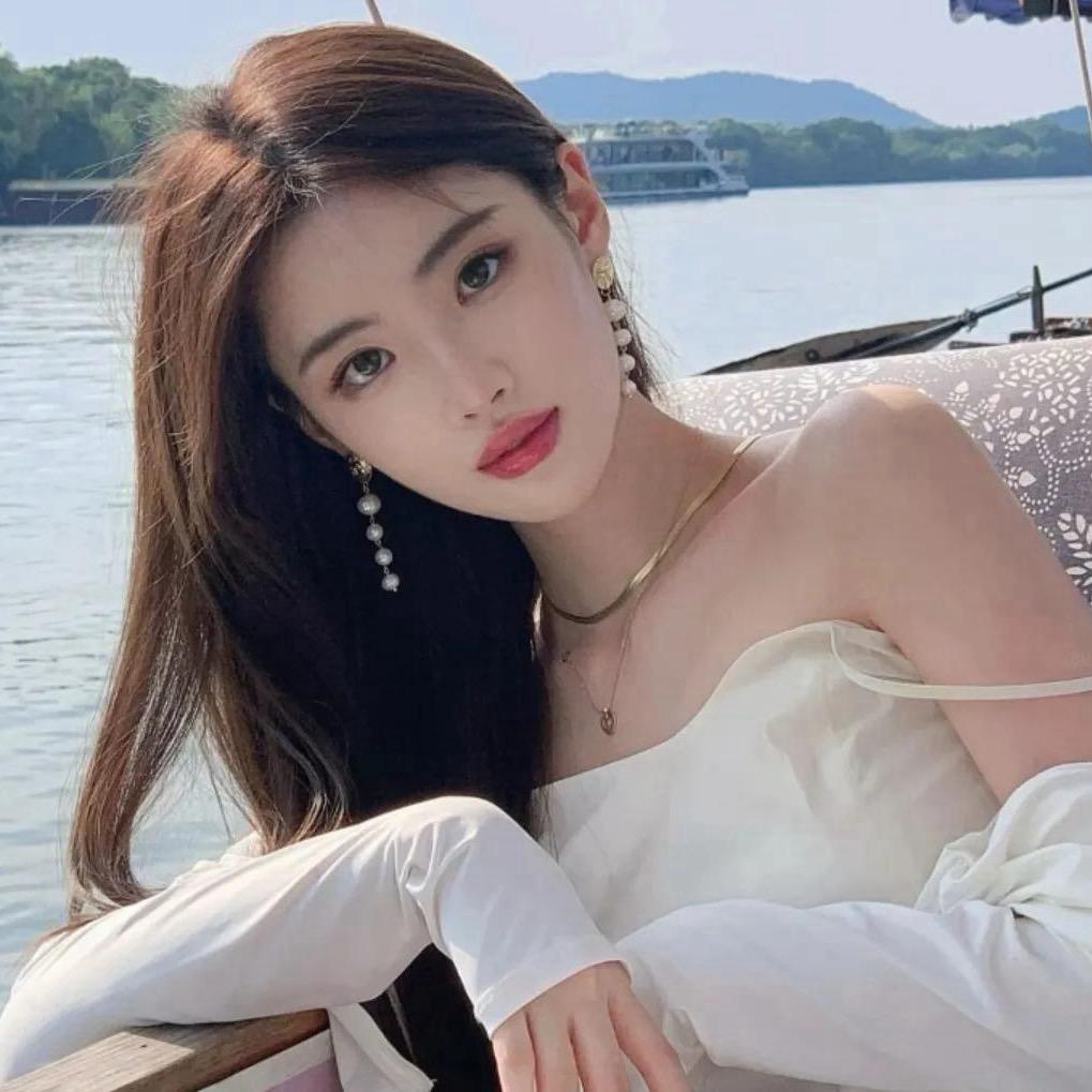 好奇的猫
