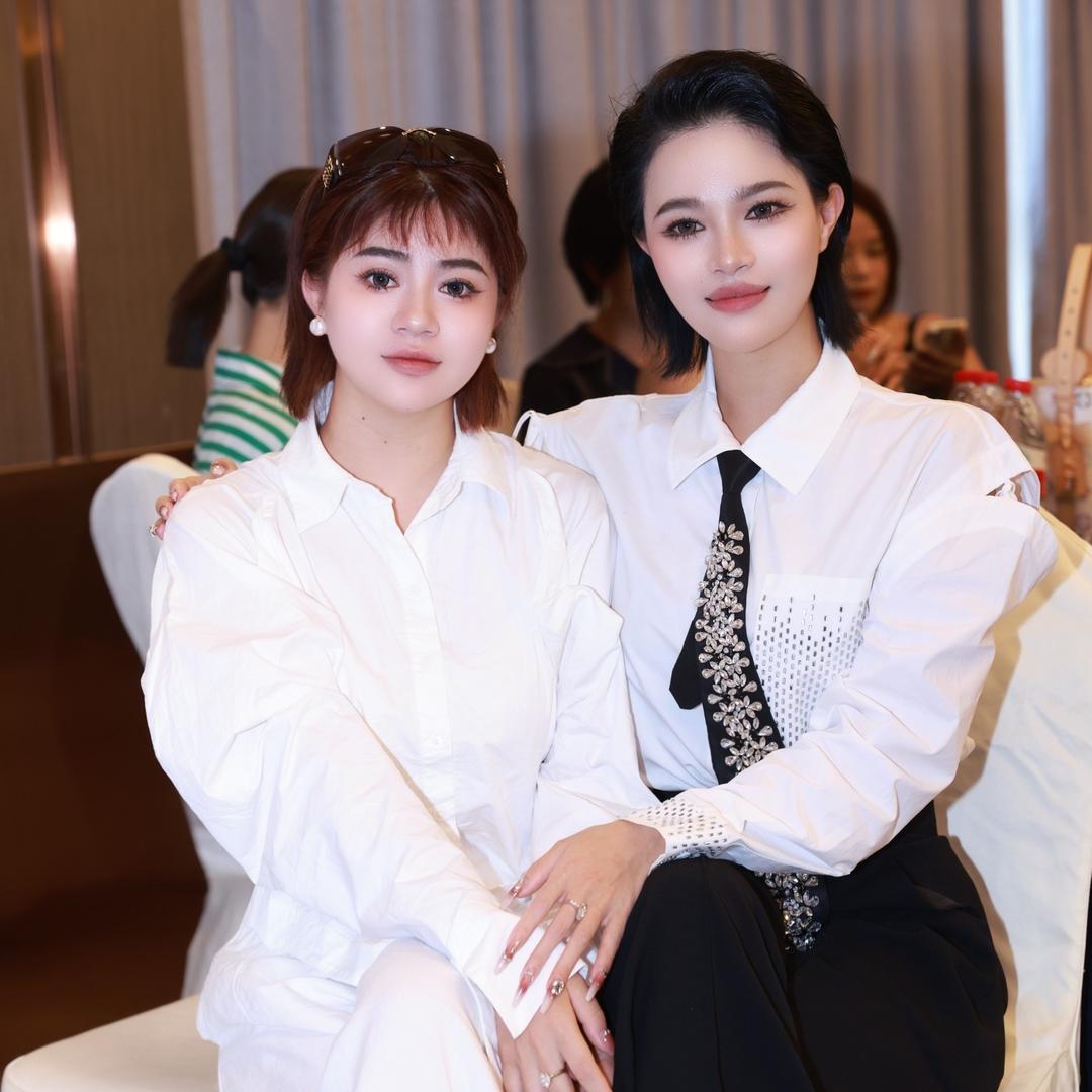 阳老板妹妹呀