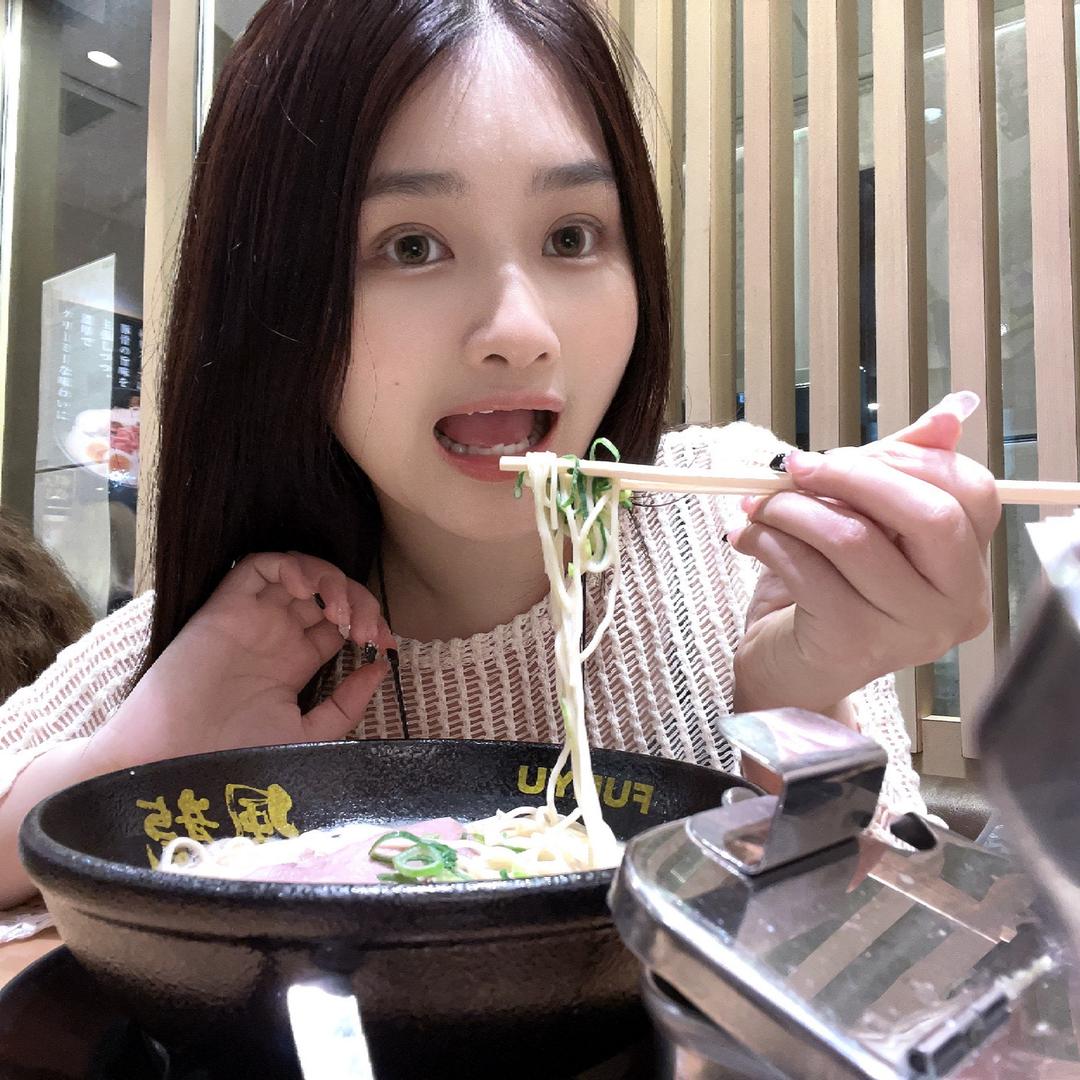 吴露可桃