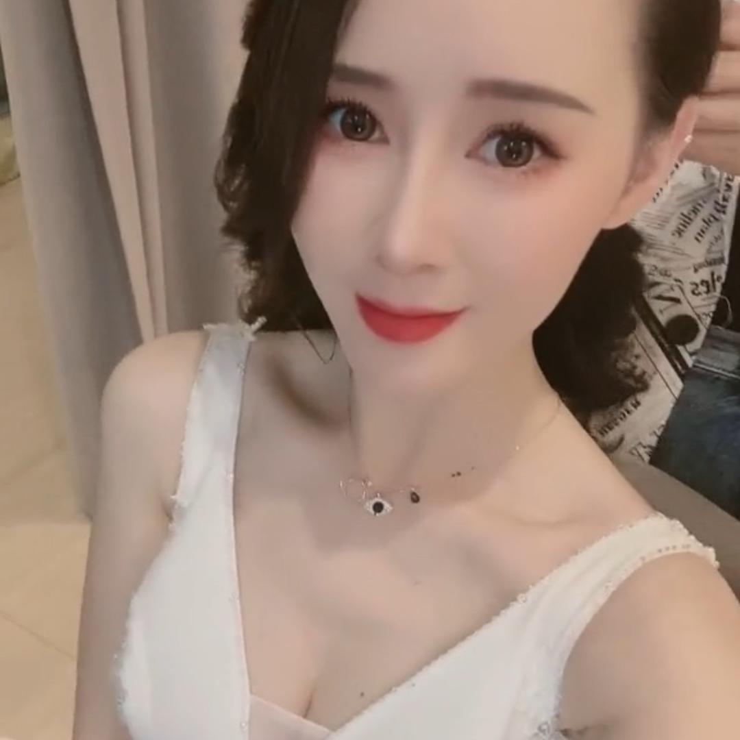 小静静💋