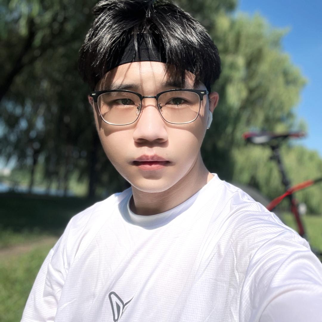 一只鹈鹕y