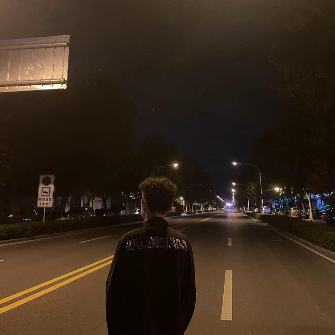 神秘车库豪🚗租赁-小郭