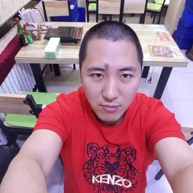 中年大叔