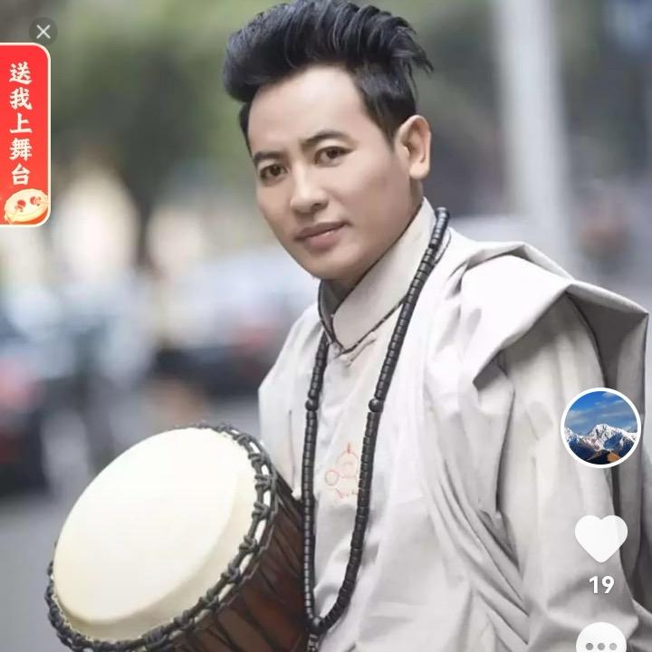 歌手尕让加