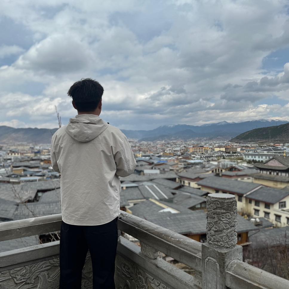 小胡同学