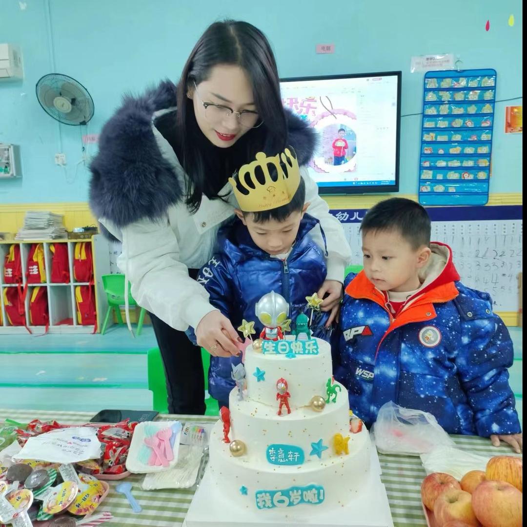 东莞华辉小李子