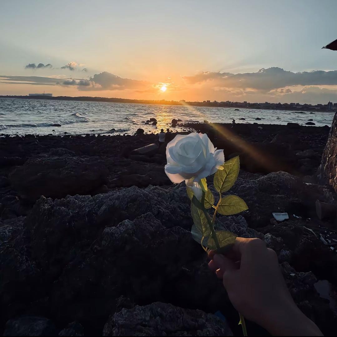 忙着炸薯条