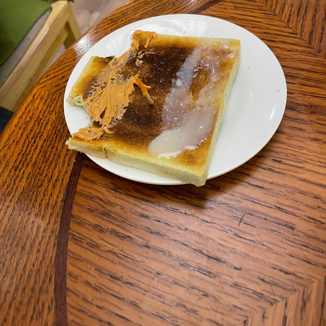 一顿不吃饿得黄同学