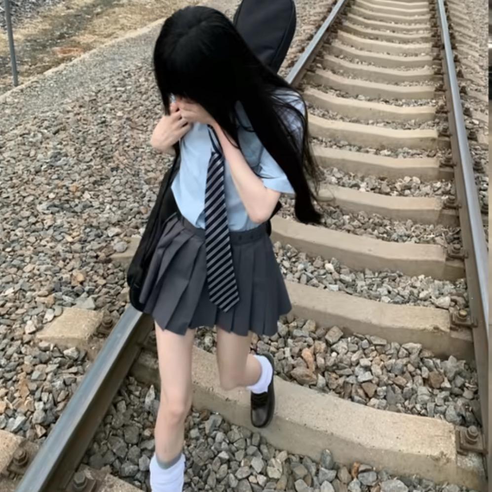 M s