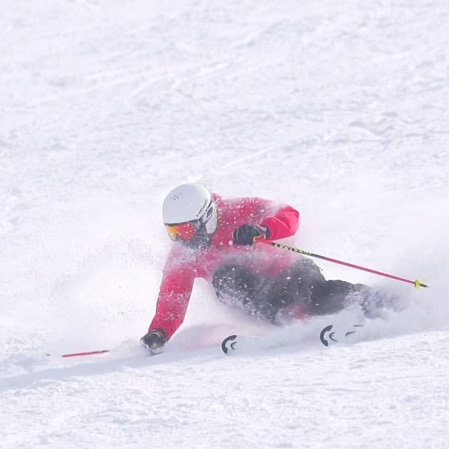 雪糕在滑雪（奥地利二级）