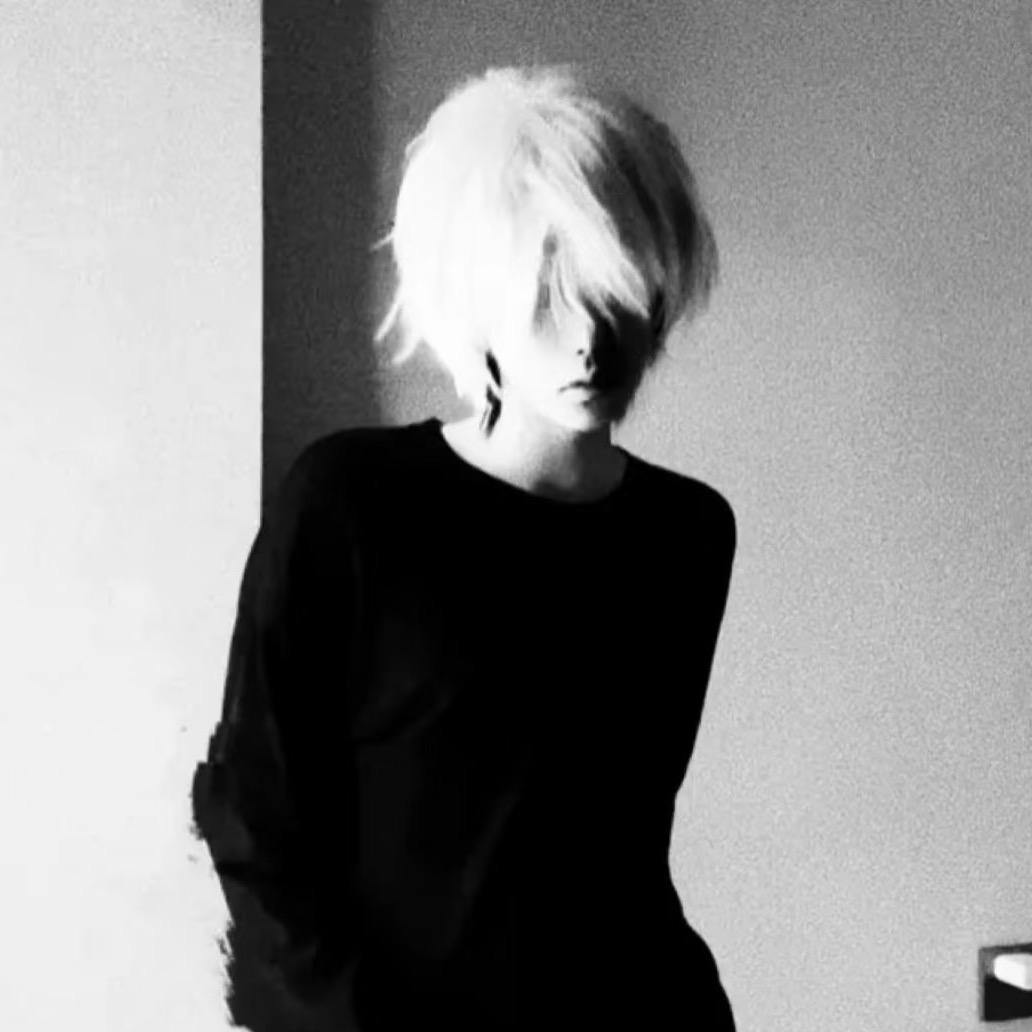 抖音熚丷(四指）