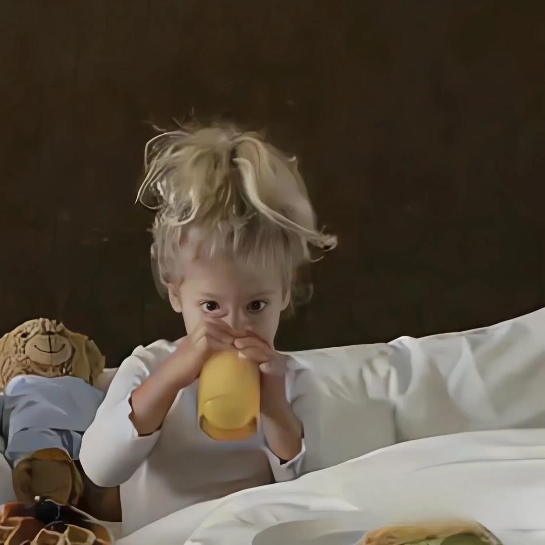 我妈说名字取的长就会有傻子跟着念。