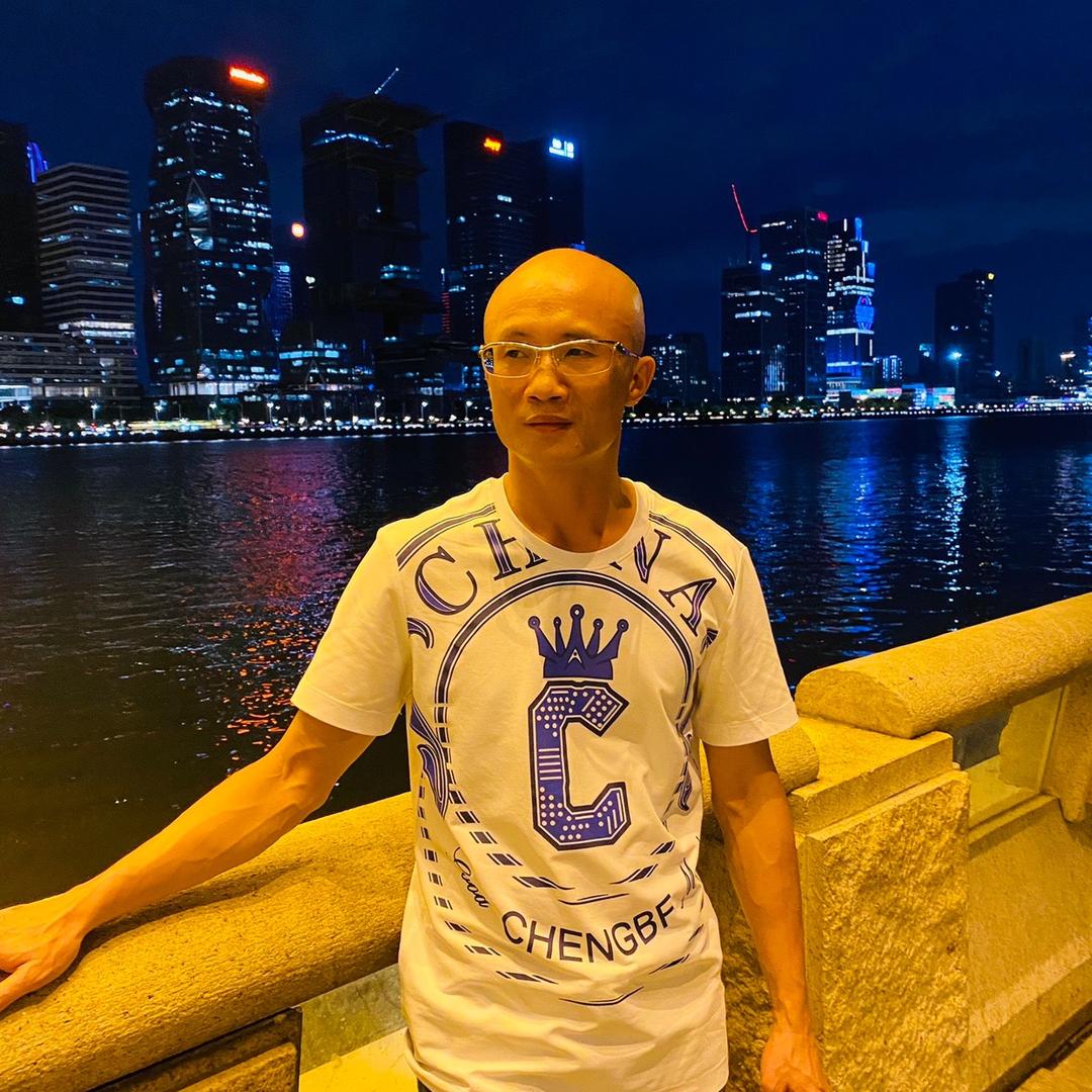 光头厨师长(请不要连赞)