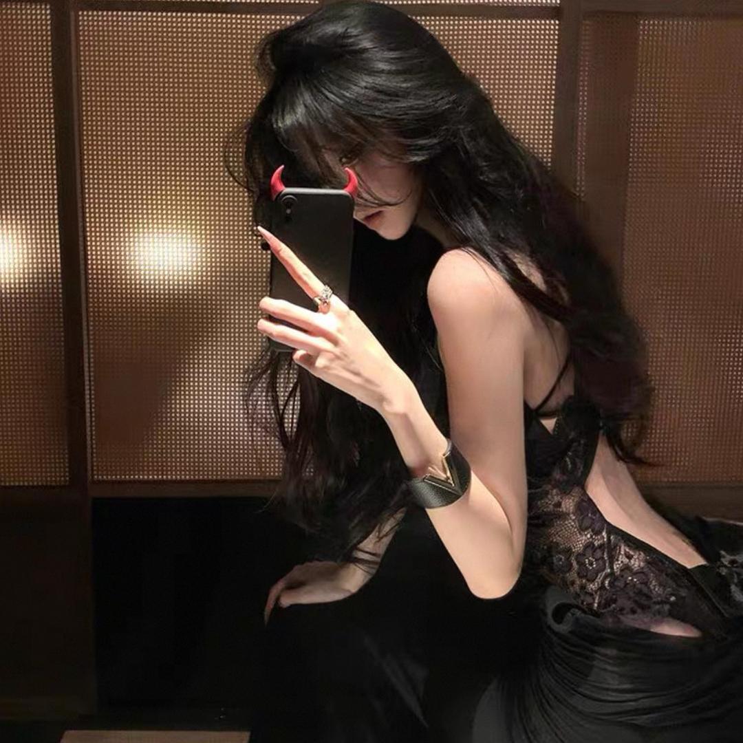 瑩🍒ــــــﮩﮩ٨ــ