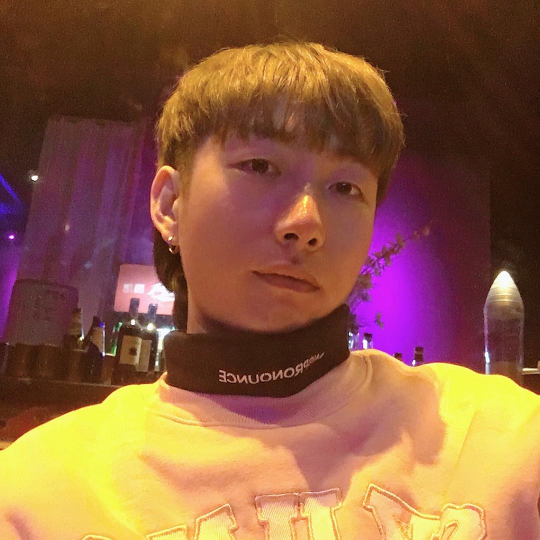 一只李佑艾