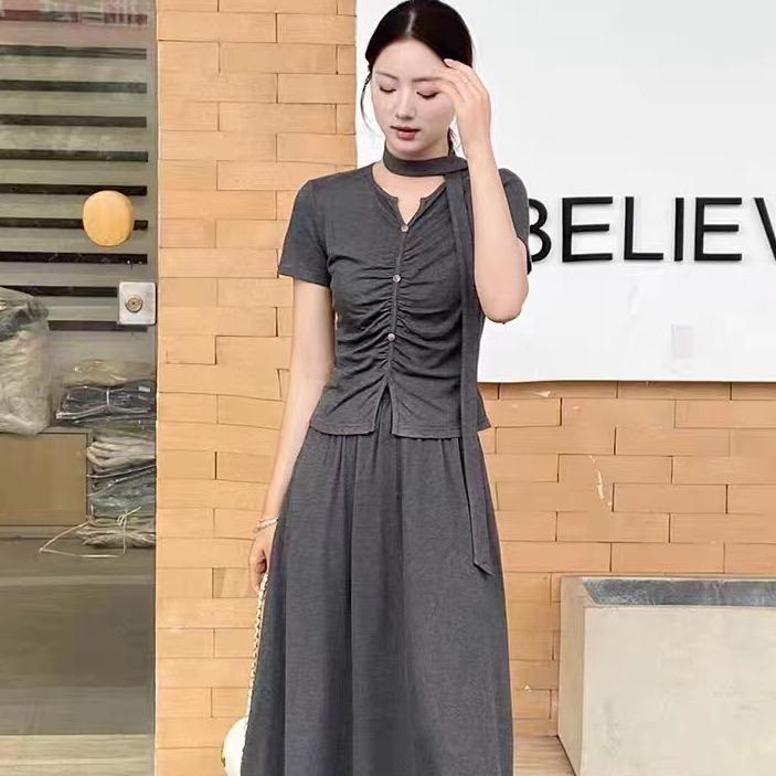 舞阳郁香依女装