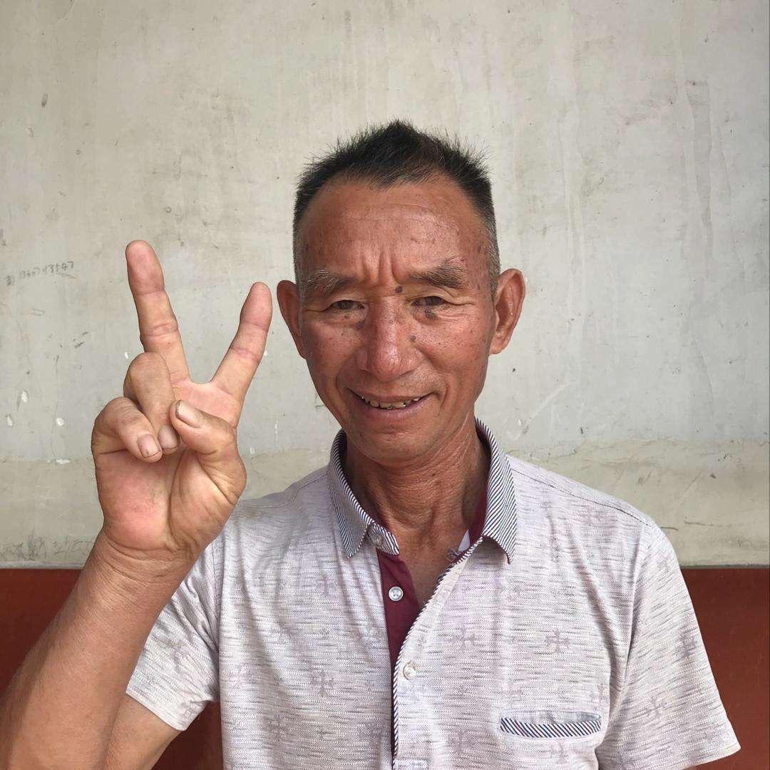 爱搞笑的糟老头子