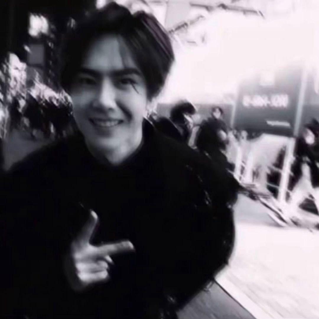 ￴￴ ￴ ￴ ￴ ￴ ￴￴