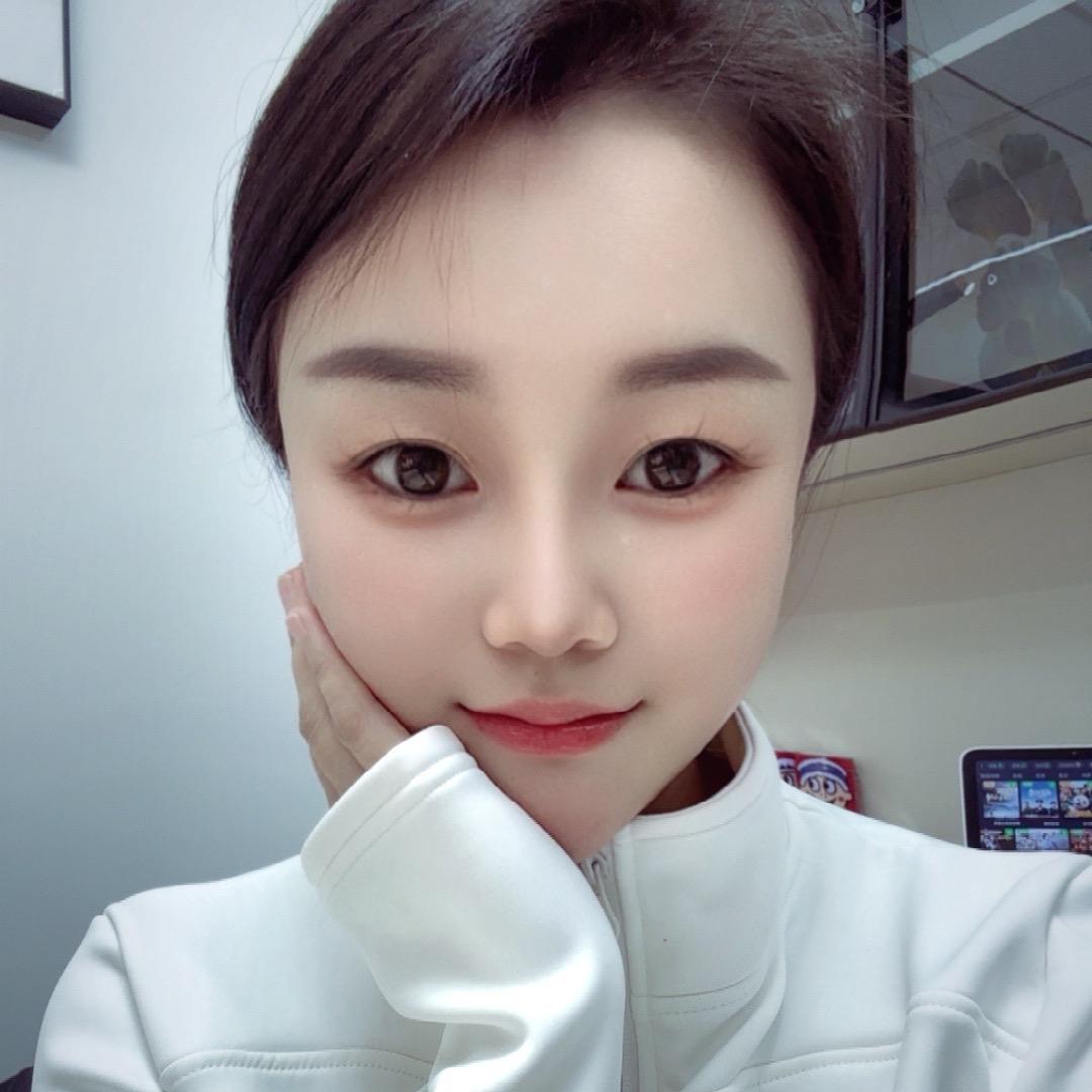 开心💕