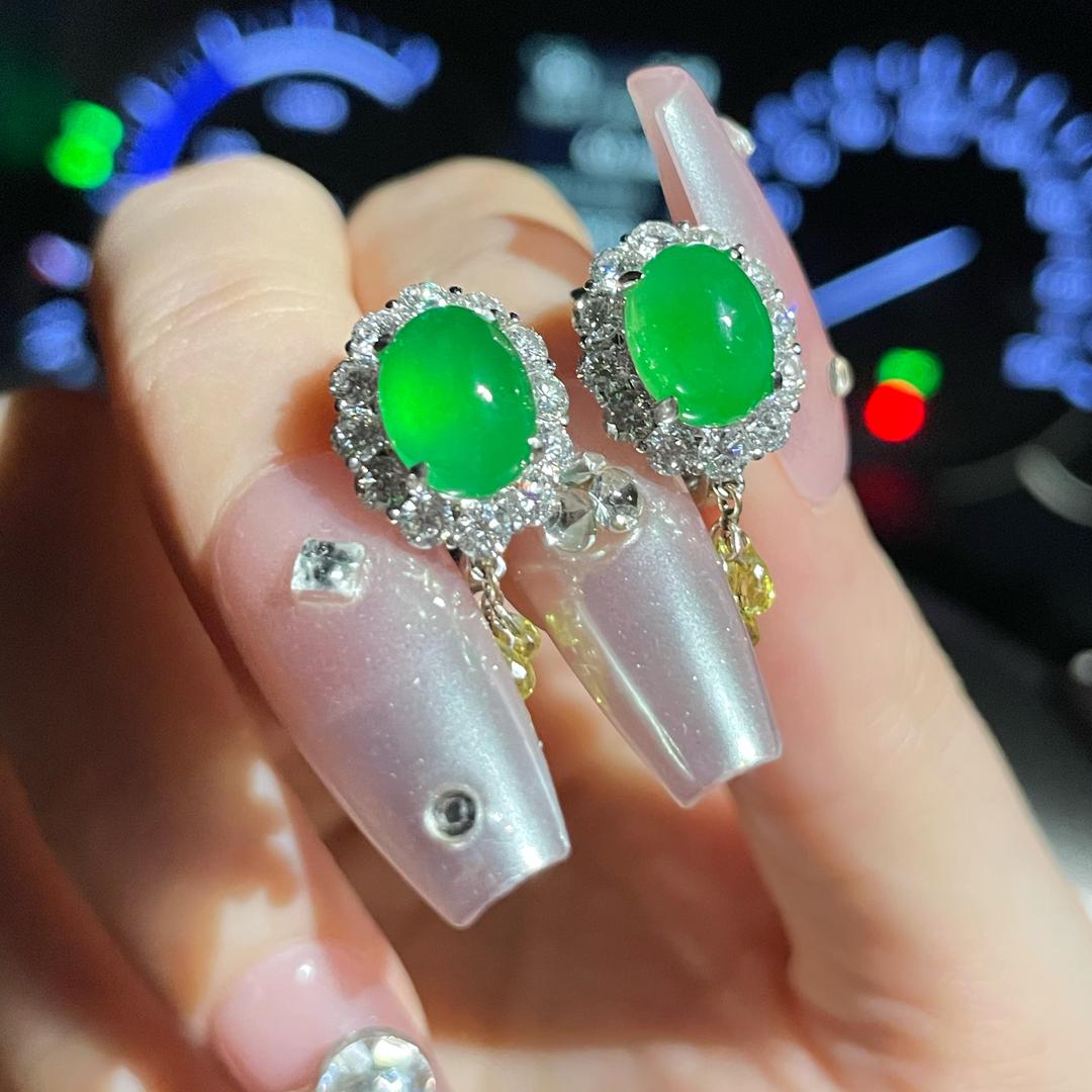 四会翡翠-卖翡翠的小慧