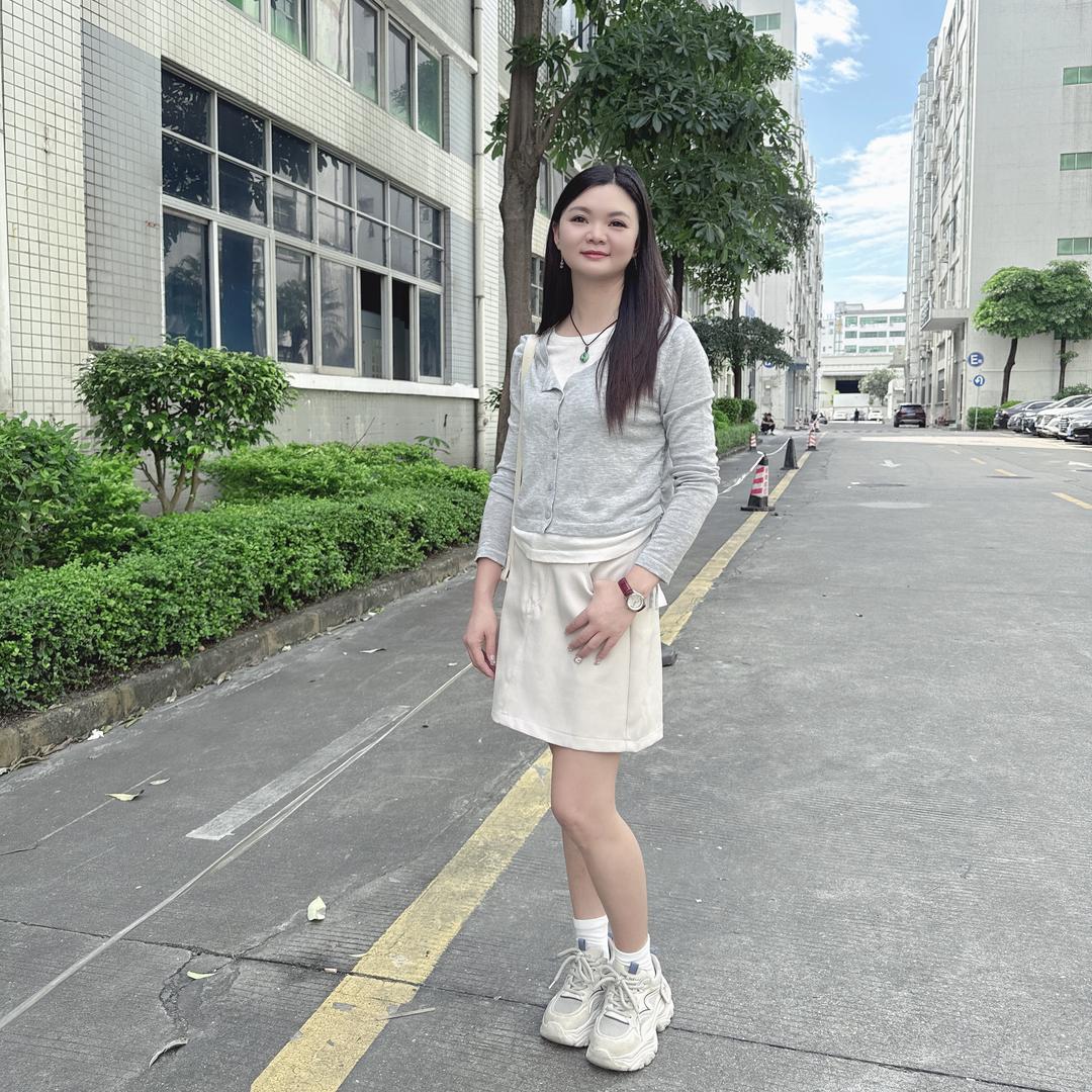 龙小姐Lucky