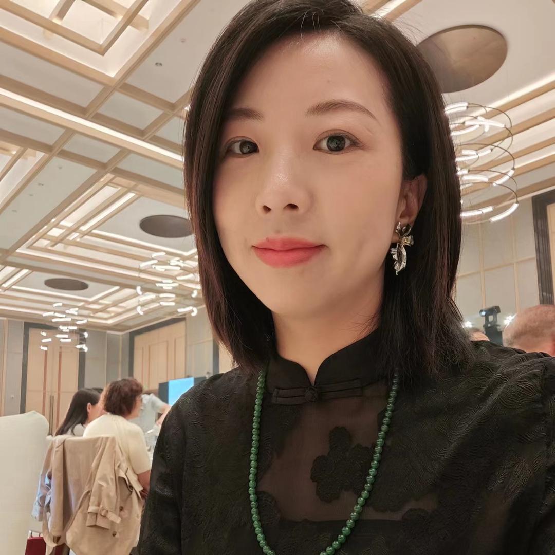 陈佳