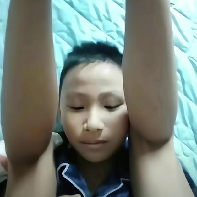 想入良子肚脐眼