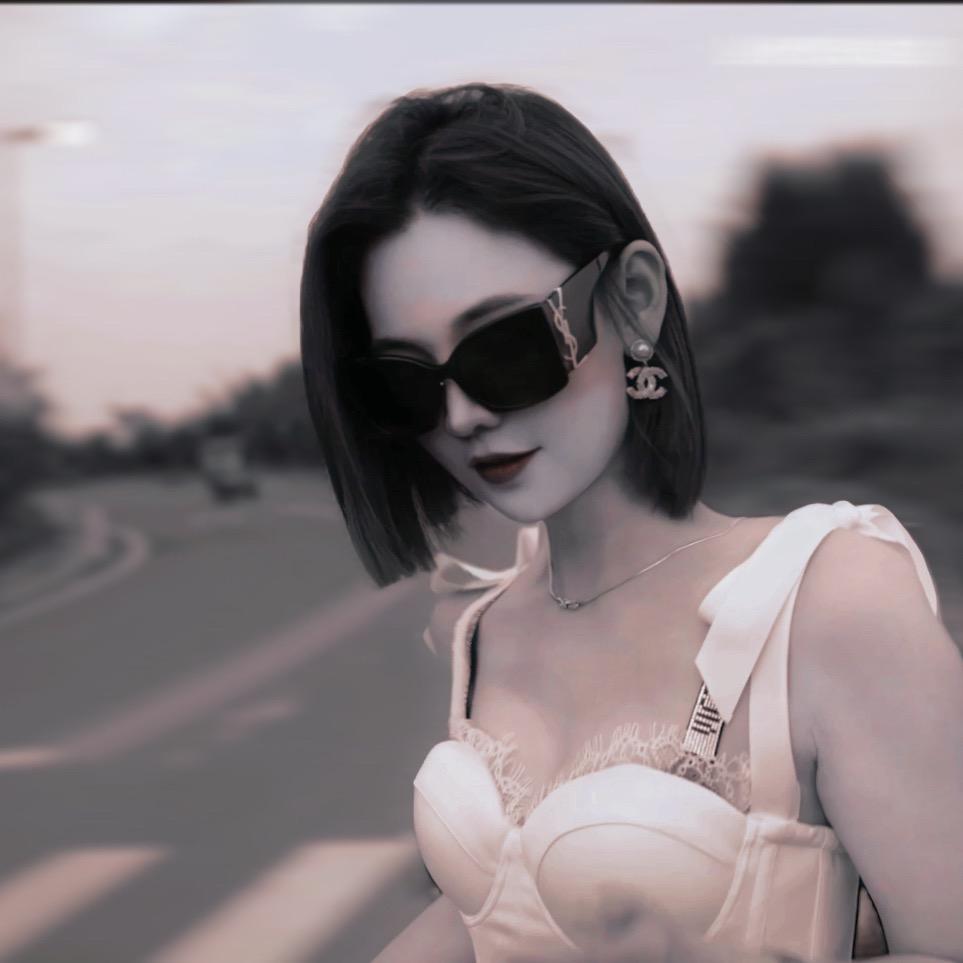 黄微倪私服Vini