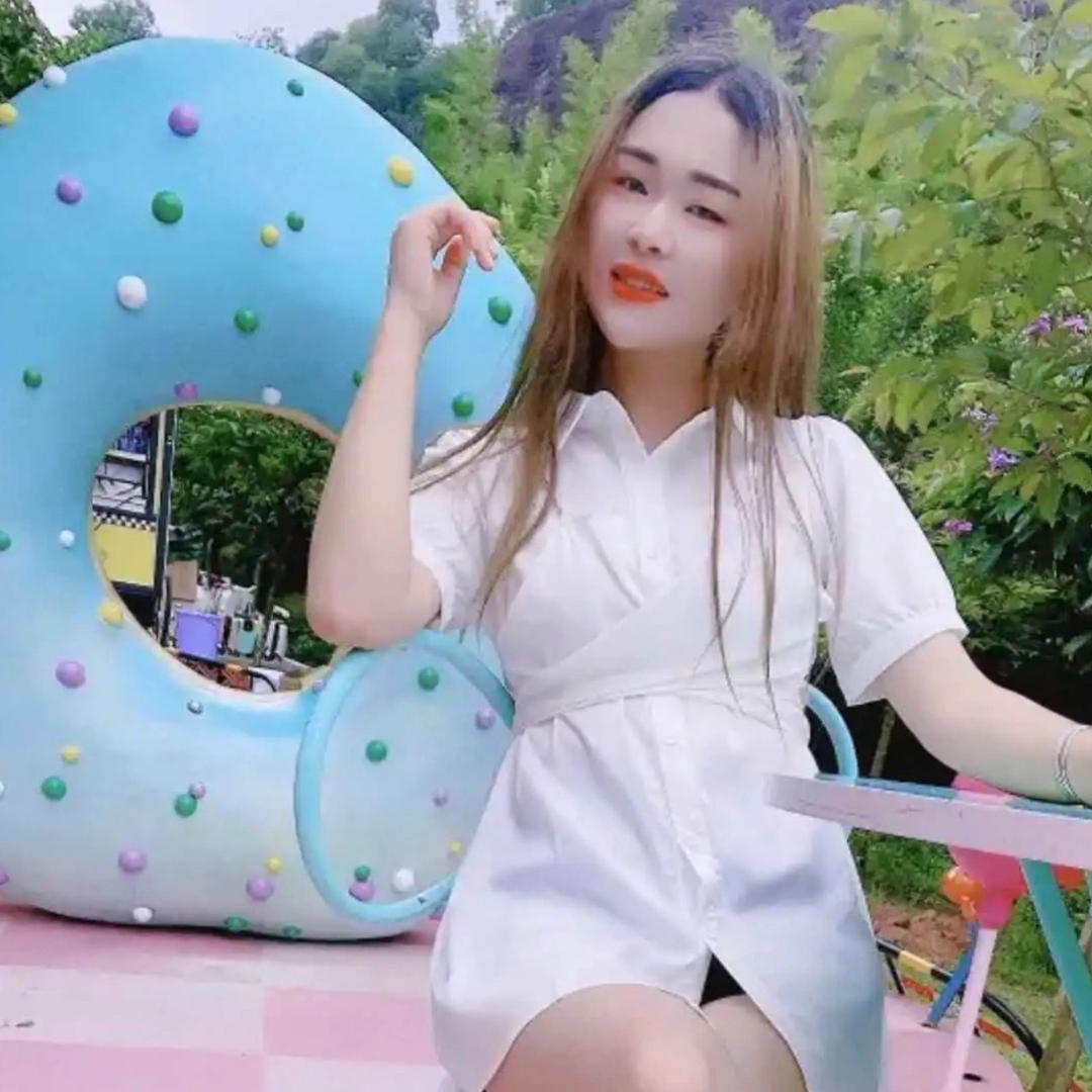 小仙仙爱唱歌🎤