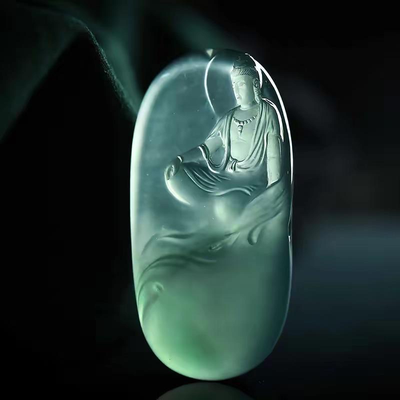 小六翡翠玉