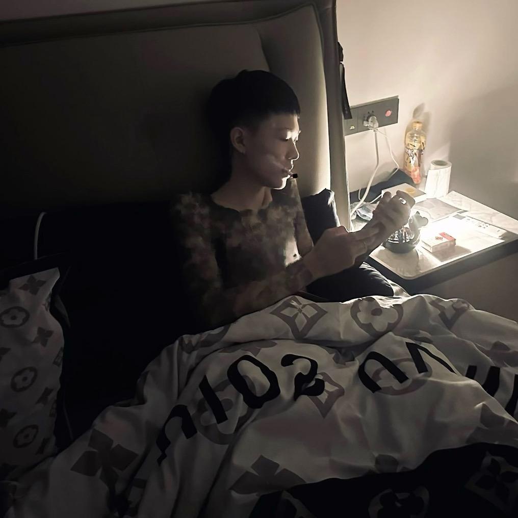 ㅤㅤㅤㅤㅤ睡不着觉