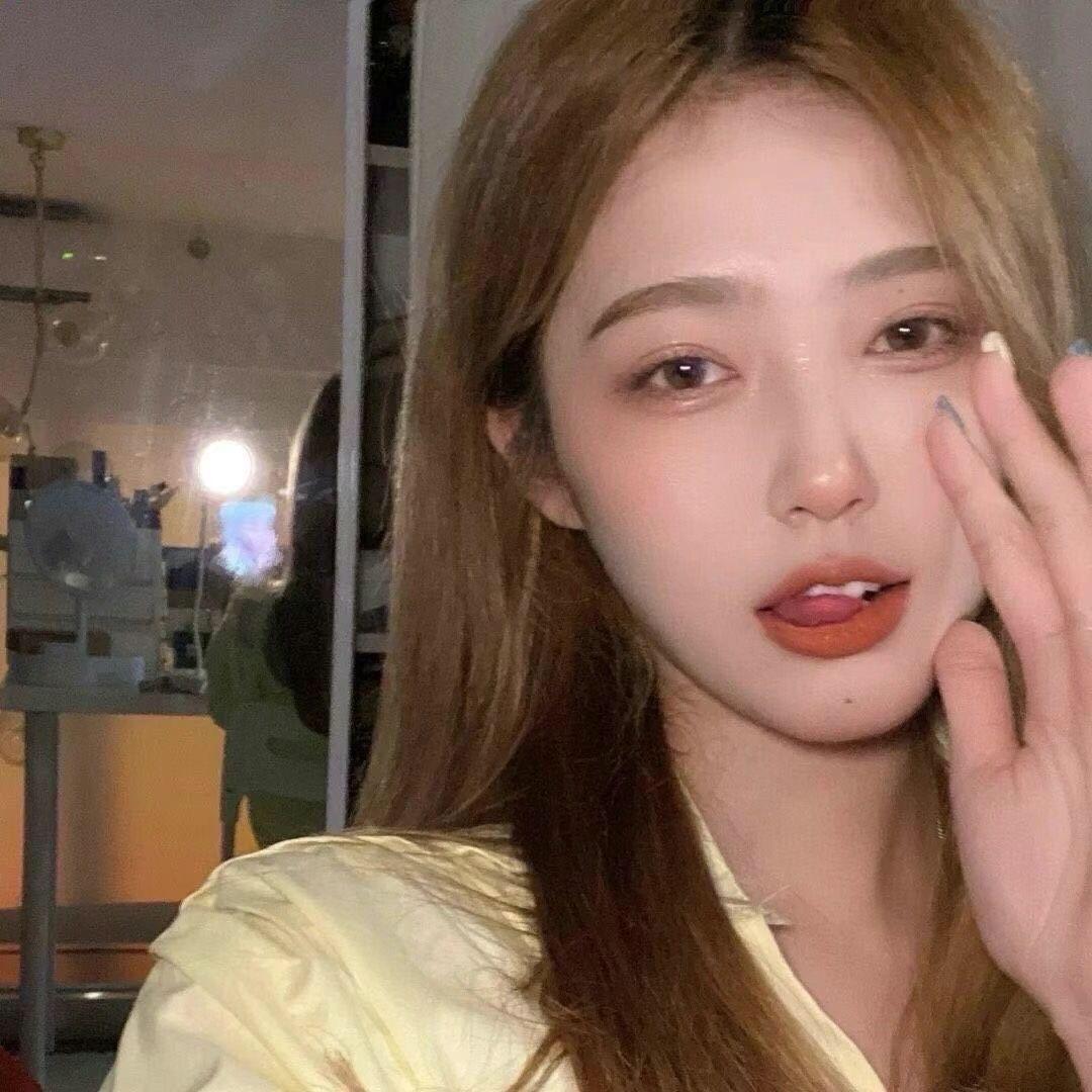 悦悦精选女装