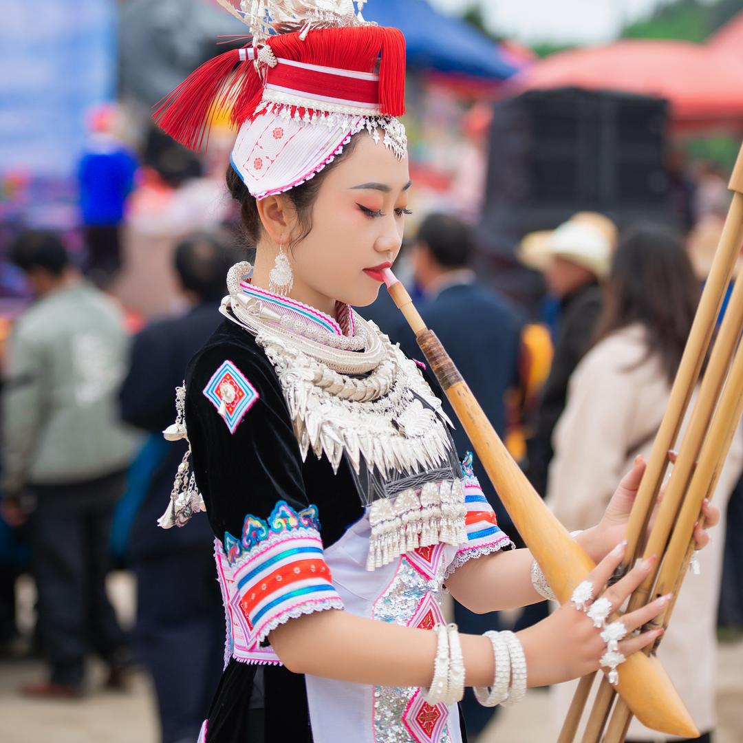 革家表妹
