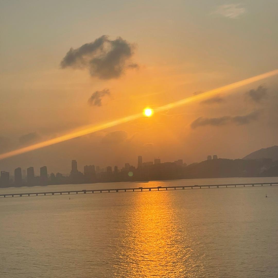 总感觉有人想追我我是不同意的