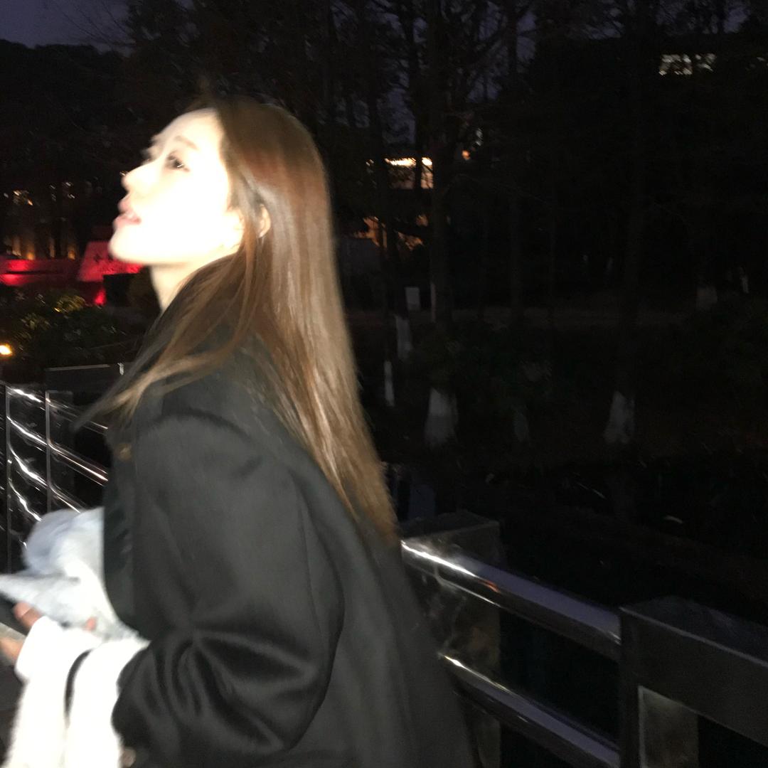 李白白