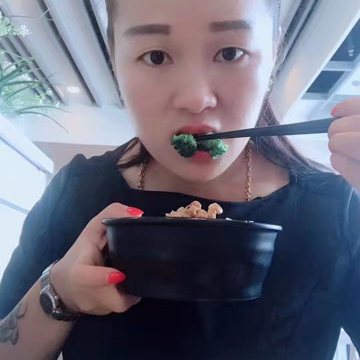 请叫我胡圈圈