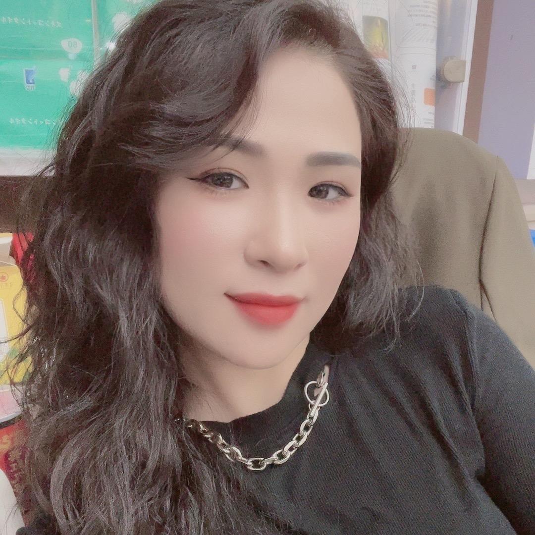 小伊服饰店