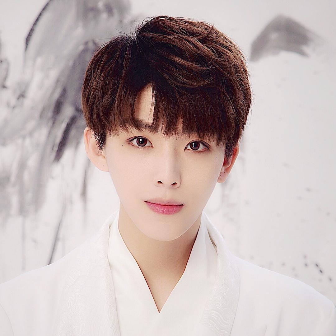 杨博祎