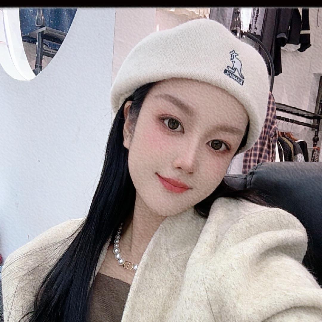 孔庄朵朵，女装男装👸🤴🏻