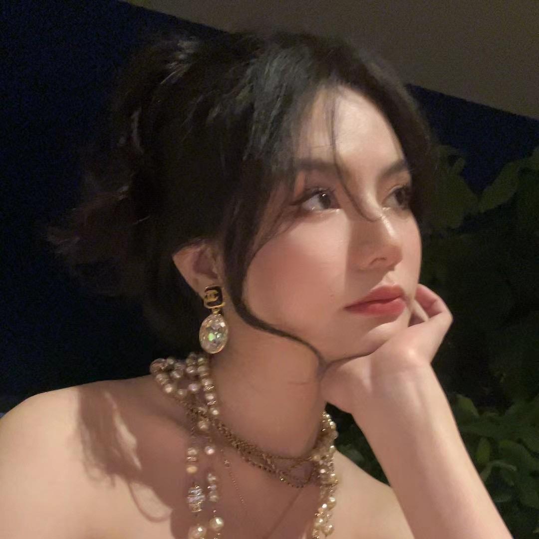 柚间柚子