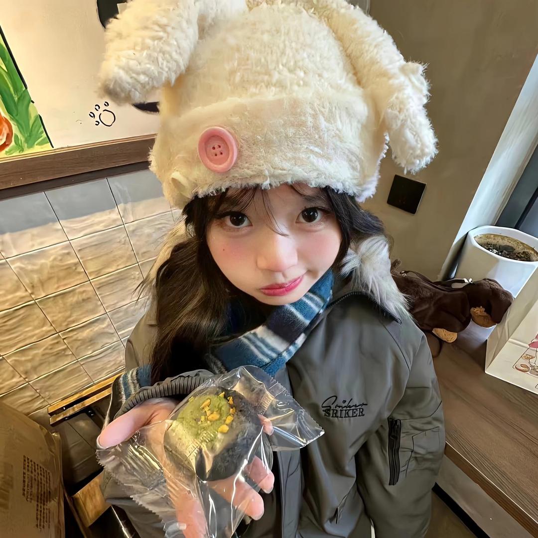 来杯冰拿铁🧊