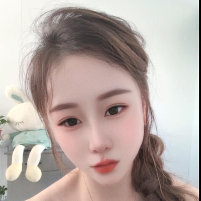 云灿灿