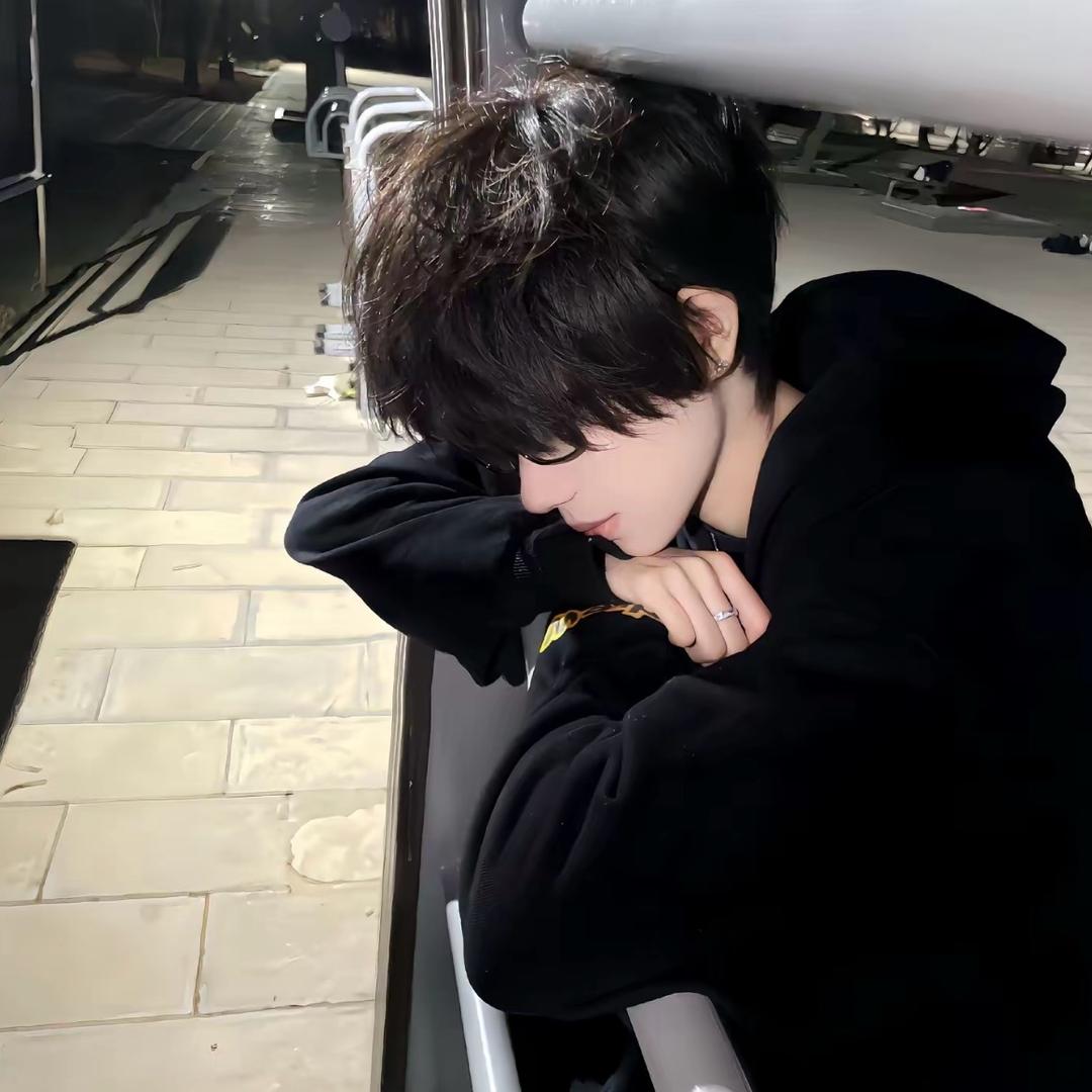 秋水爱吃螺狮粉